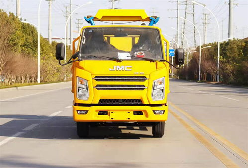 江鈴順達(dá)雙排座70K防撞緩沖車 現(xiàn)車待發(fā)，守護(hù)救援一線的移動安全堡壘